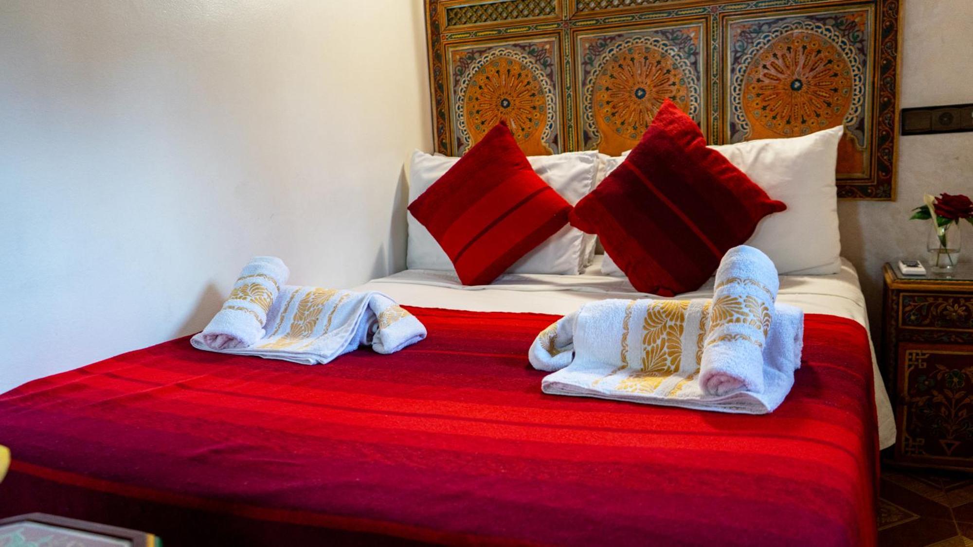 Riad Dar El Ouedghiri Fez Kültér fotó