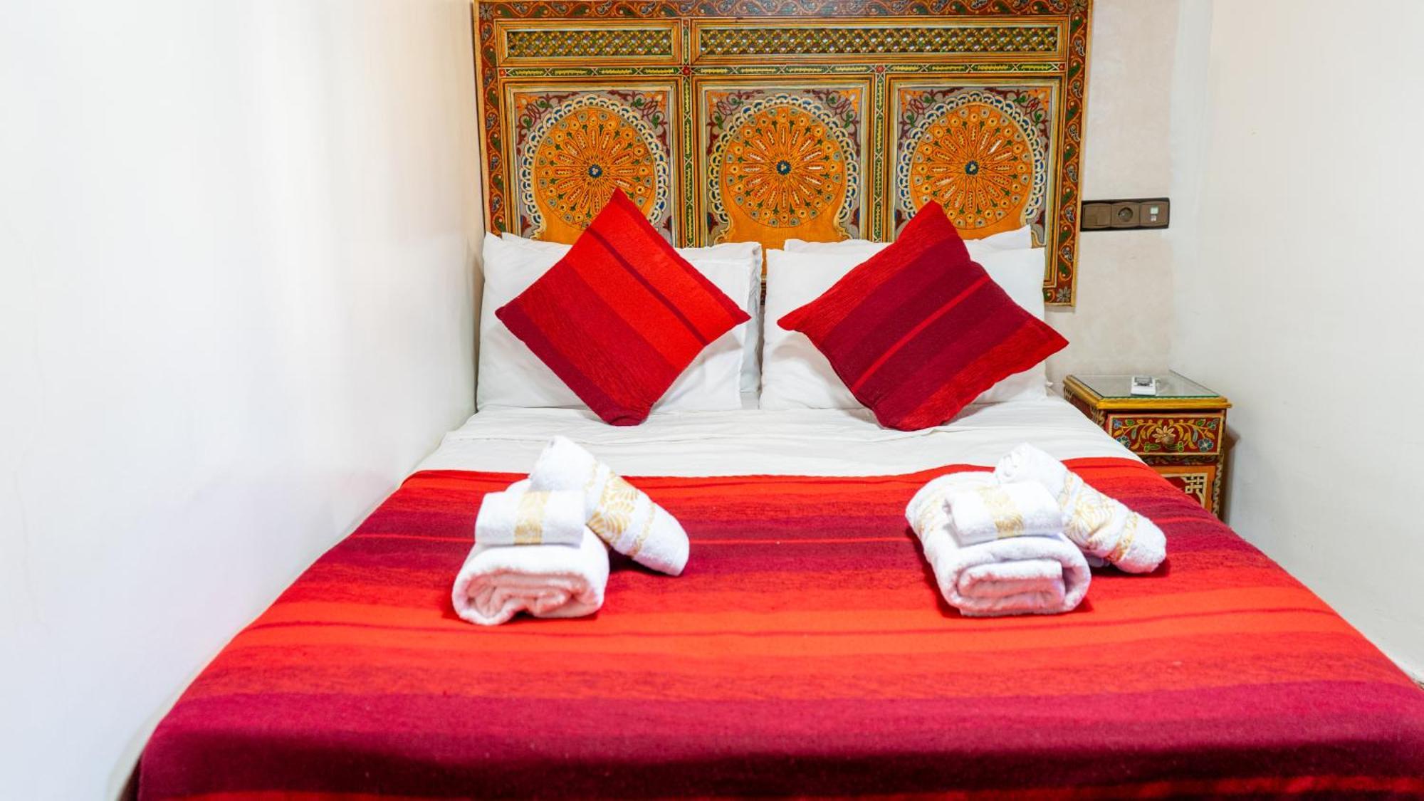 Riad Dar El Ouedghiri Fez Kültér fotó